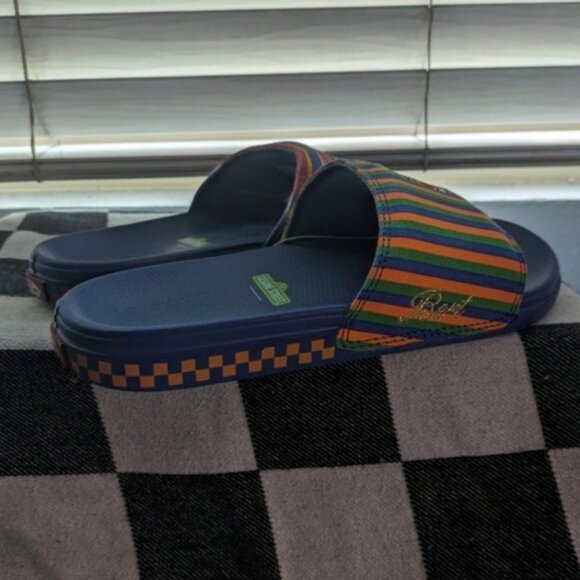 Vans La Costa Slide On Kids 4 Youth Bert And Ernie Sesame Street Blue Red 022025 - Picture 10 of 12